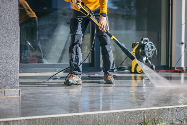 Best Sidewalk Pressure Washing  in Chardon, OH